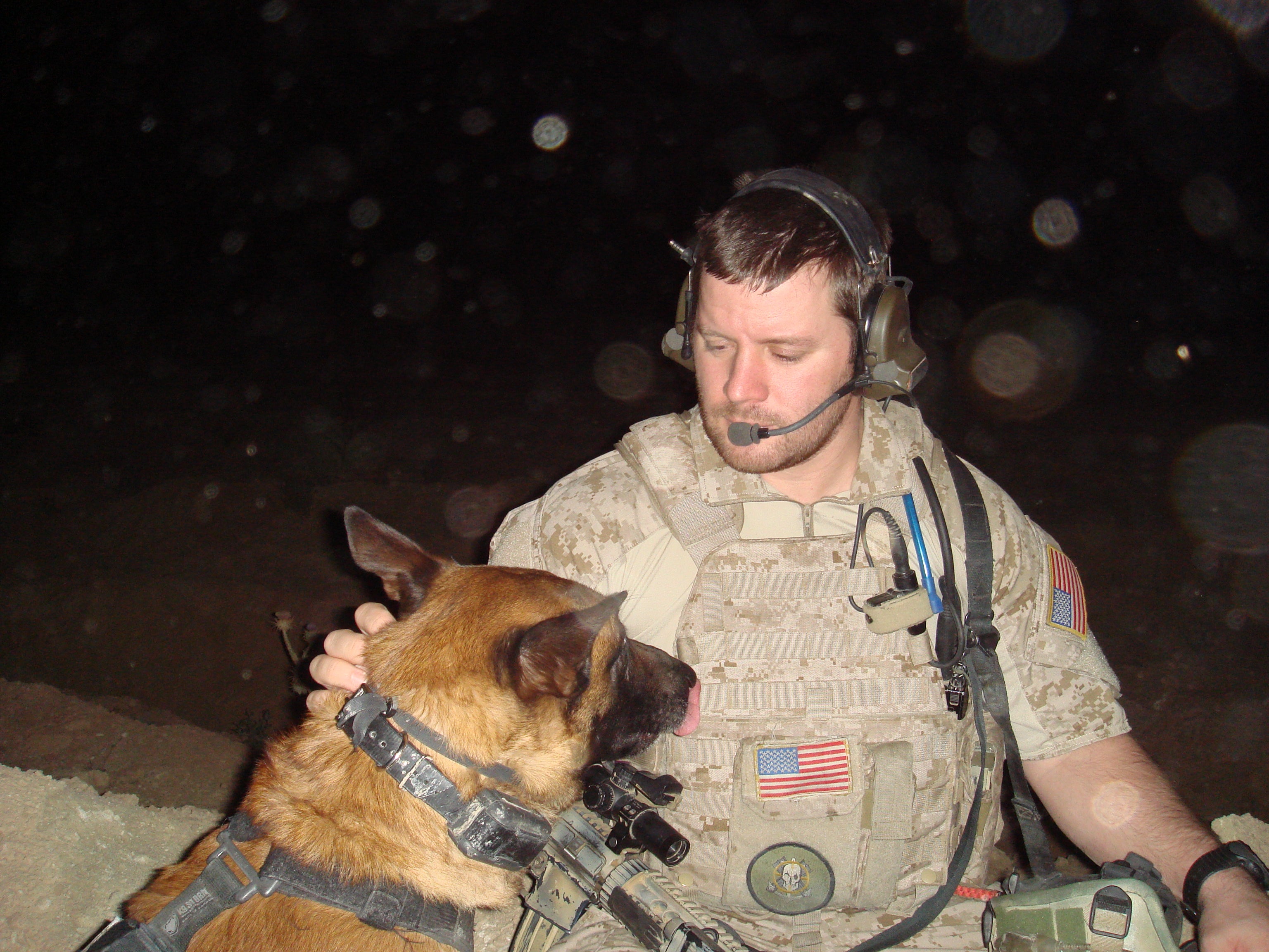 FE x Eagles and Angels Limited: Terry Houin Field Notes Cover